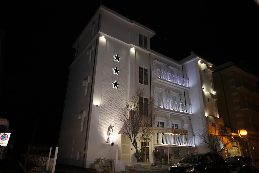 Hotel Belvedere Spiaggia Rimini Exterior foto